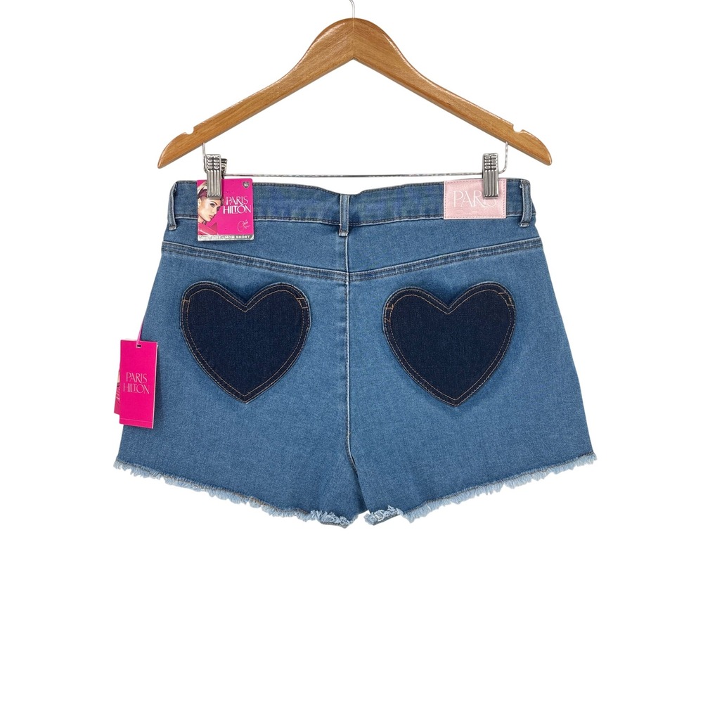 Paris Hilton Heart Back Pockets Denim Mom Shorts NWT Size XL Light Wash Cutoff - Picture 2 of 12